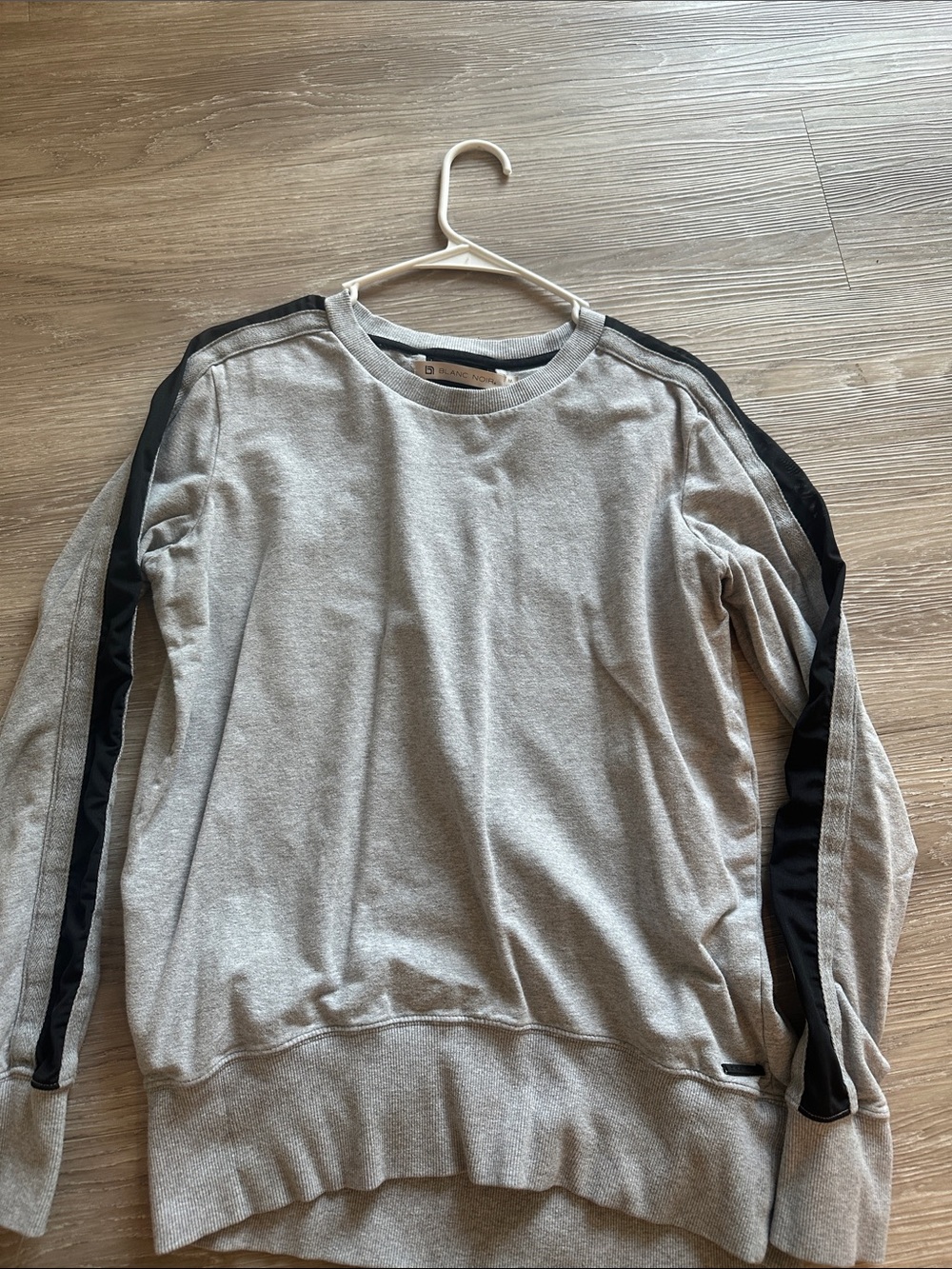 blanc noir Gray Sweatshirt with Black Stripe Detail